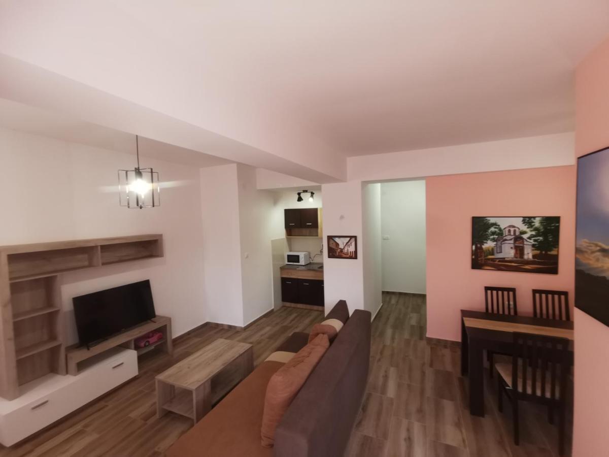 Crown Apartments 斯科普里 外观 照片