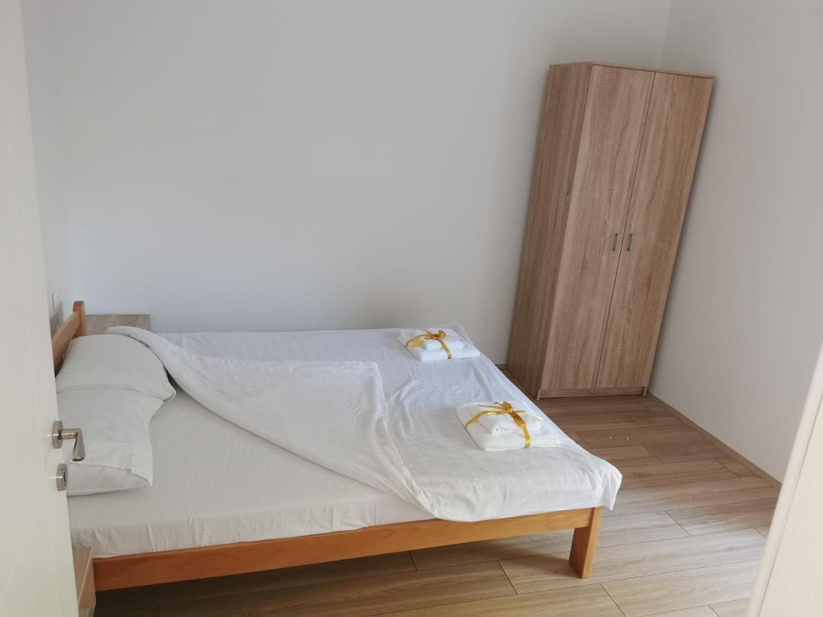 Crown Apartments 斯科普里 外观 照片