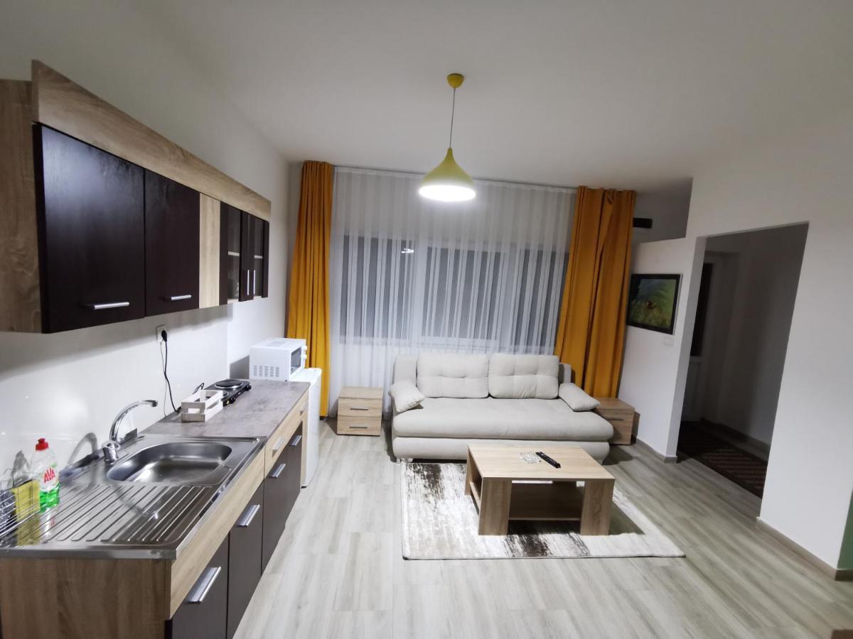 Crown Apartments 斯科普里 外观 照片