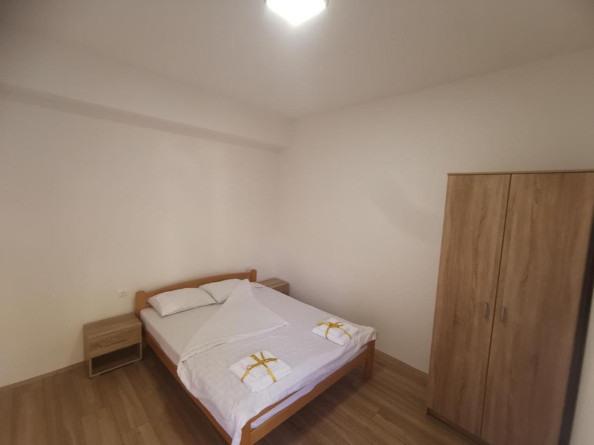 Crown Apartments 斯科普里 外观 照片